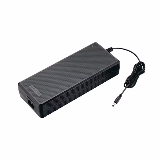 Carregamento rápido 400 W Scooter elétrico Motocicleta E-Bike Carregador de bateria China Atacadista